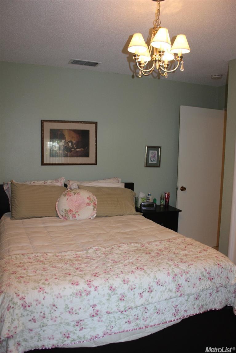 1300 Spruce Ln, Davis, CA 95616 photo 8