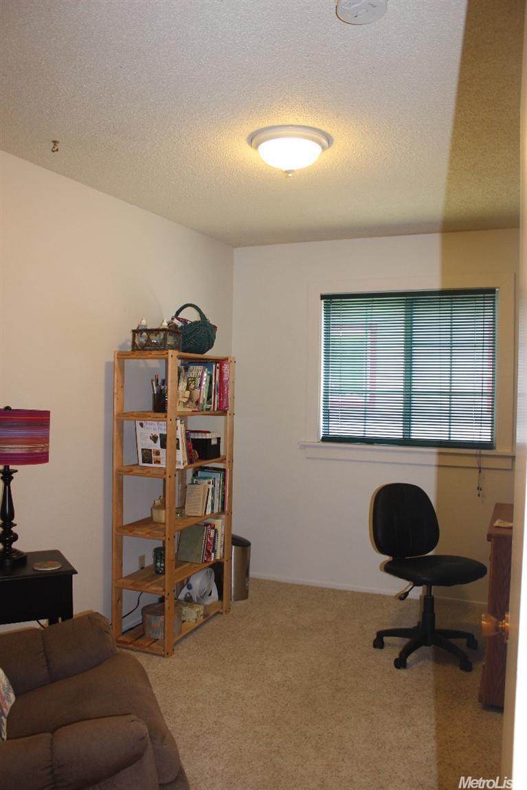 1300 Spruce Ln, Davis, CA 95616 photo 9