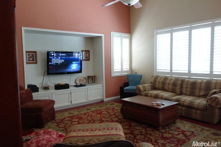 600 Ivy Loop, Winters, CA 95694 photo 2
