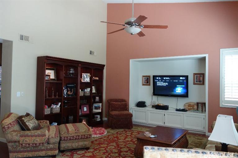 600 Ivy Loop, Winters, CA 95694 photo 3