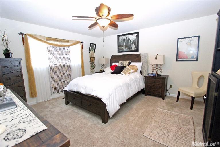 921 Rugby Ln, Modesto, CA 95356 photo 7