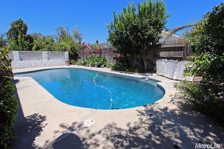921 Rugby Ln, Modesto, CA 95356 photo 12