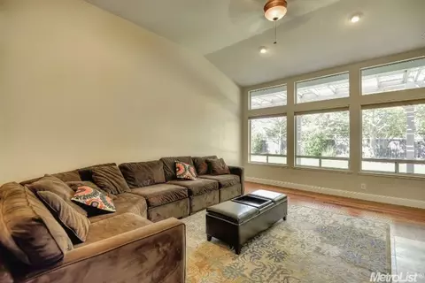 122 Burrill Dr, Folsom, CA 95630 photo 7