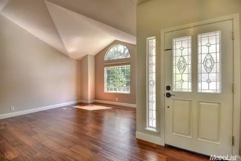 122 Burrill Dr, Folsom, CA 95630 photo 5