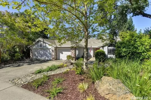 122 Burrill Dr, Folsom, CA 95630 photo 1
