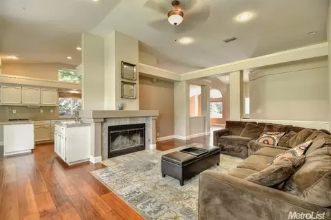 122 Burrill Dr, Folsom, CA 95630 photo 6