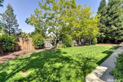 122 Burrill Dr, Folsom, CA 95630 photo 24