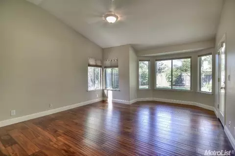 122 Burrill Dr, Folsom, CA 95630 photo 19