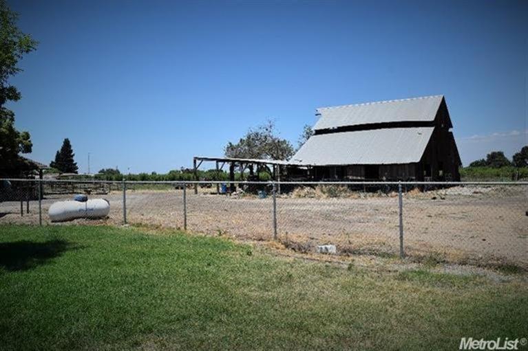 30171 E River Rd, Escalon, CA 95320 photo 18