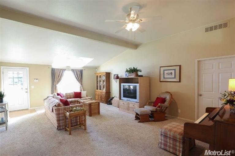 30171 E River Rd, Escalon, CA 95320 photo 5