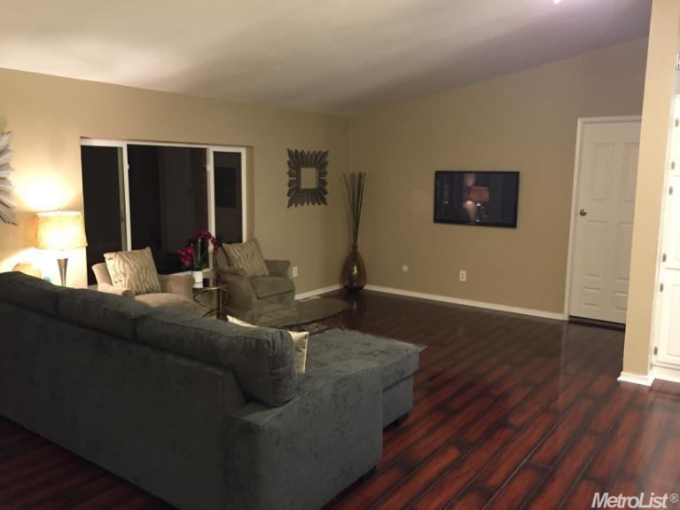 3012 Celebrity Ln, Modesto, CA 95350 photo 2