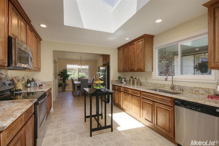 5712 Jeff Way, Carmichael, CA 95608 photo 4