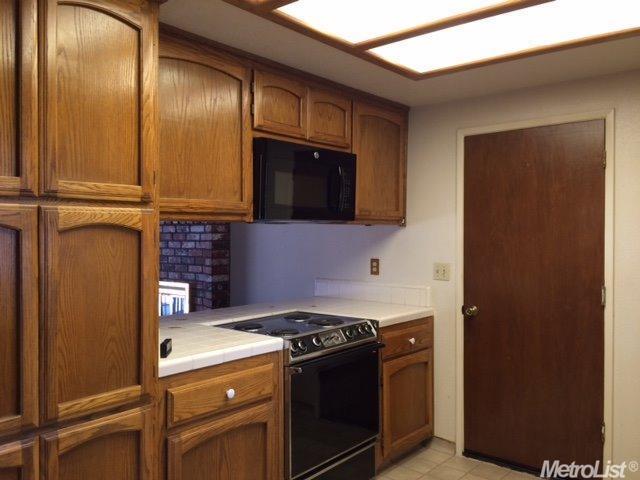 2649 Dardanelle Dr, Modesto, CA 95355 photo 9