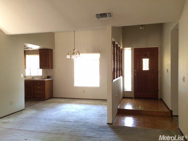 2649 Dardanelle Dr, Modesto, CA 95355 photo 4
