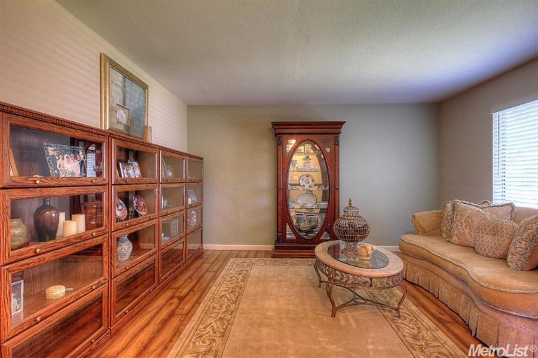 1105 Tarrogana Dr, Tracy, CA 95376 photo 6