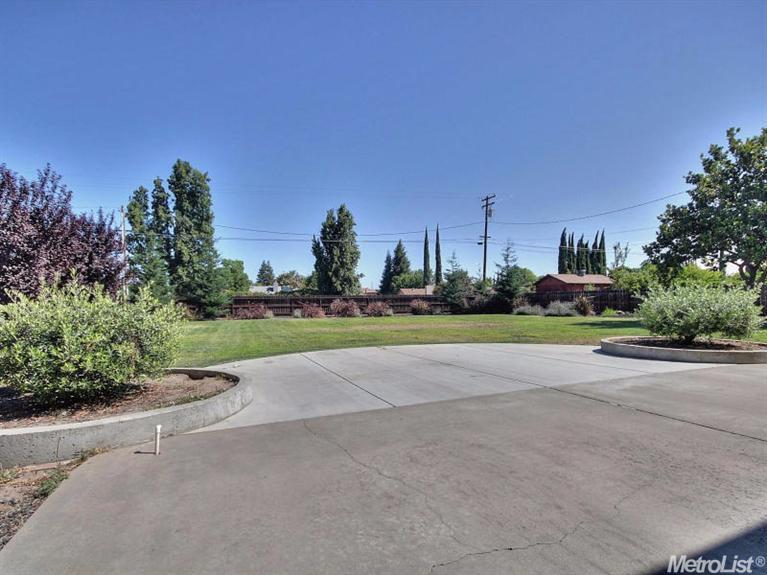 1501 Hillview Dr, Modesto, CA 95351 photo 21