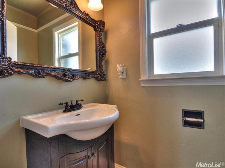 1501 Hillview Dr, Modesto, CA 95351 photo 14