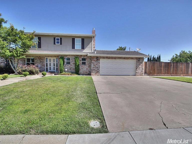 1501 Hillview Dr, Modesto, CA 95351 photo 2