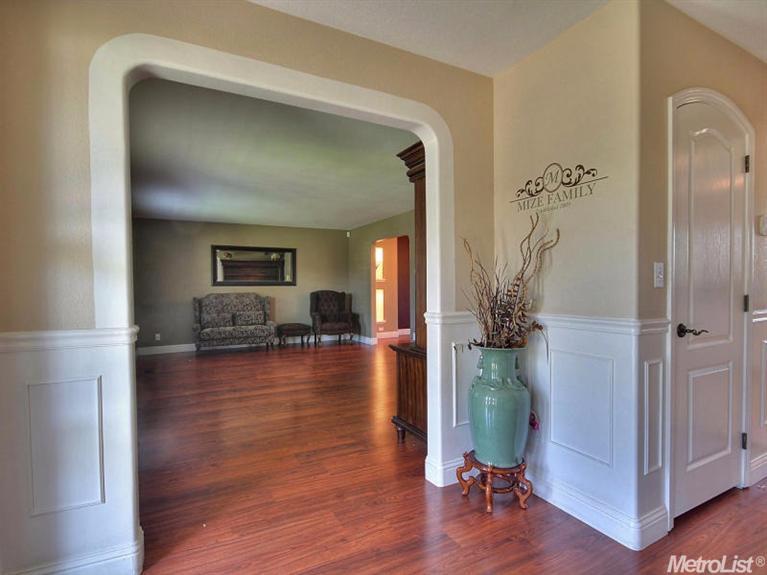1501 Hillview Dr, Modesto, CA 95351 photo 4