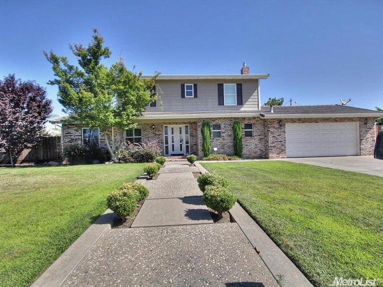 1501 Hillview Dr, Modesto, CA 95351 photo 1