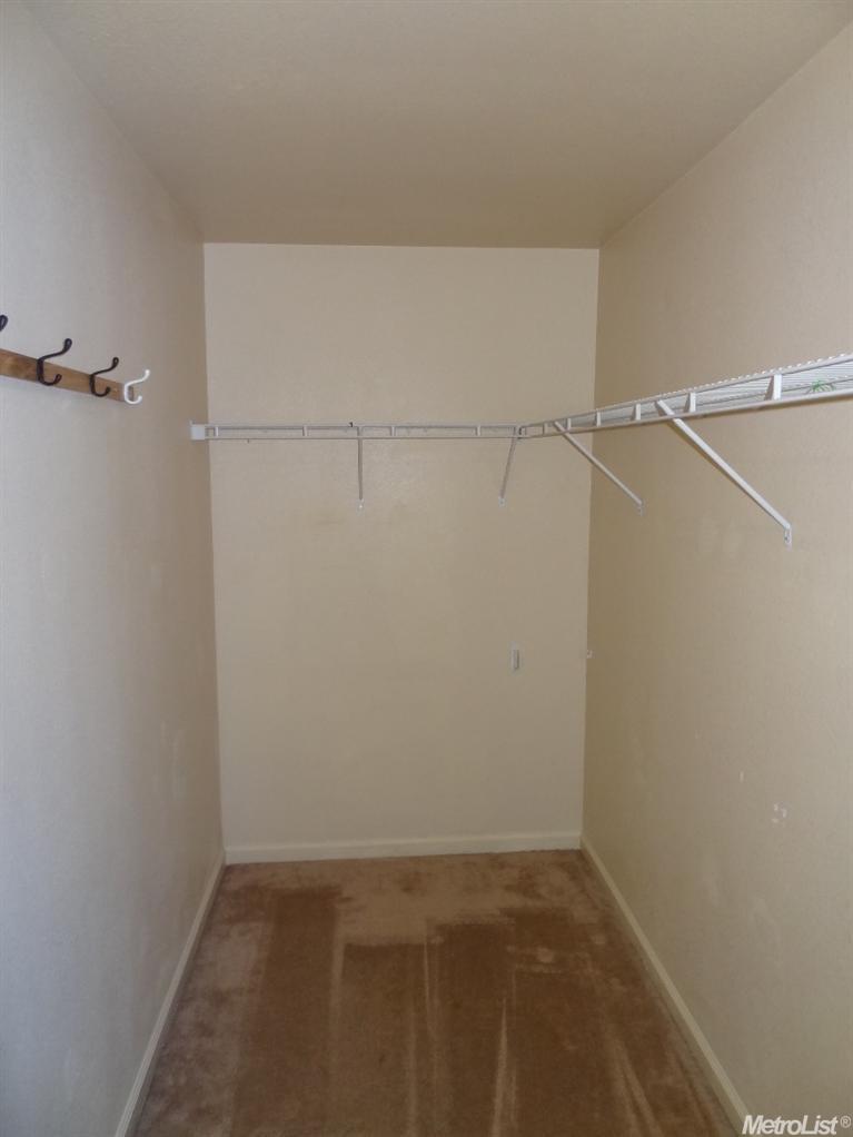 229 Pyramid Ave, Merced, CA 95341 photo 12