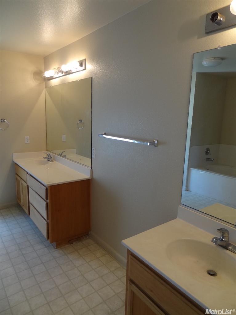 229 Pyramid Ave, Merced, CA 95341 photo 17