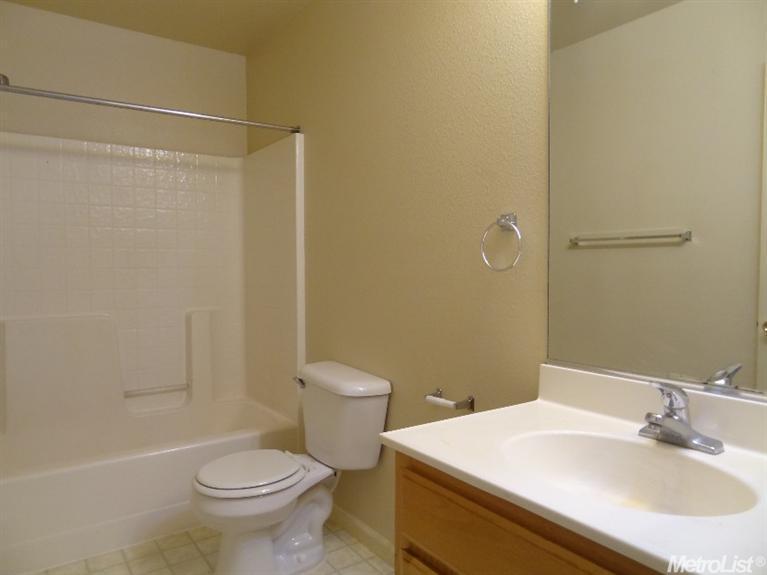 229 Pyramid Ave, Merced, CA 95341 photo 13