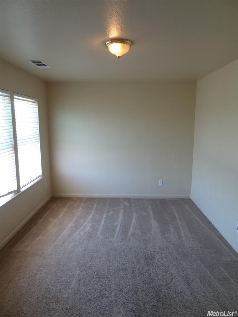 229 Pyramid Ave, Merced, CA 95341 photo 10