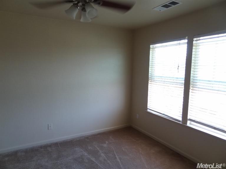 229 Pyramid Ave, Merced, CA 95341 photo 9