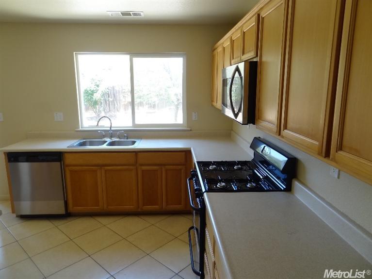 229 Pyramid Ave, Merced, CA 95341 photo 6