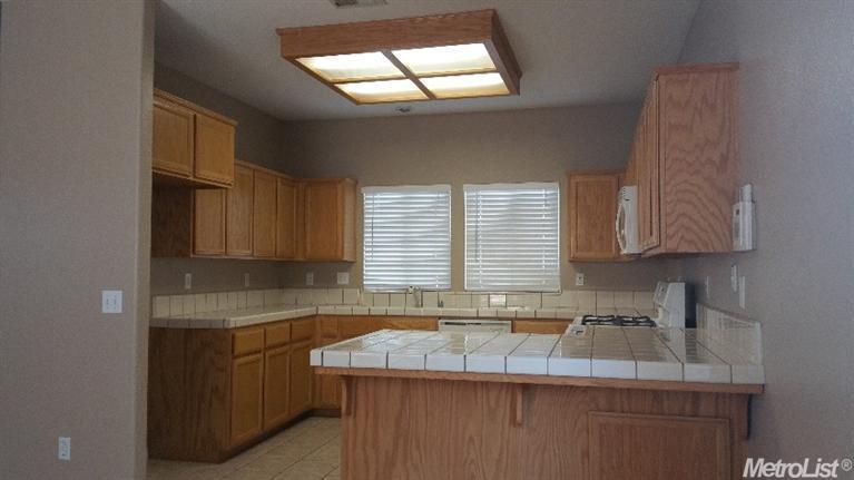 3929 Wright St, Turlock, CA 95382 photo 6