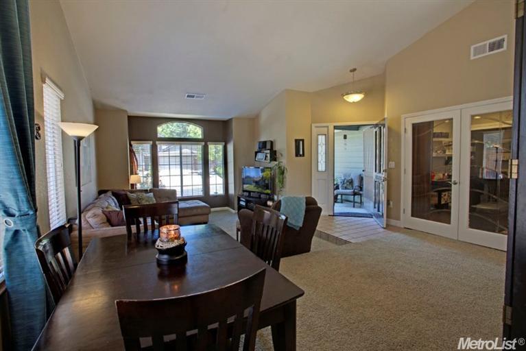 111 Goodell Rd, Folsom, CA 95630 photo 4