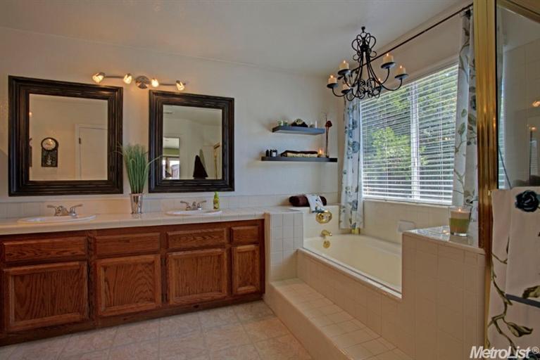 111 Goodell Rd, Folsom, CA 95630 photo 16
