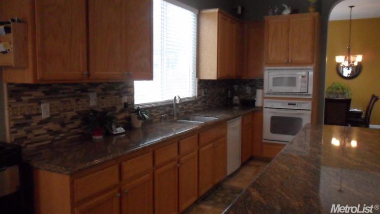 3220 Inverness St, Modesto, CA 95355 photo 4