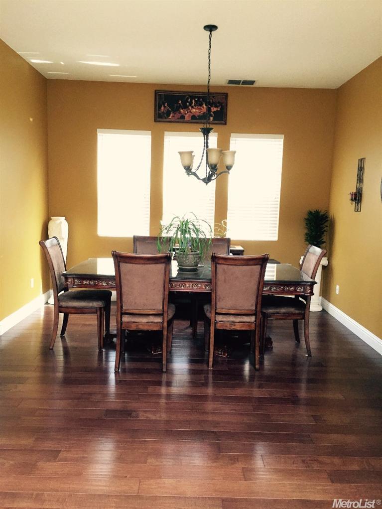3220 Inverness St, Modesto, CA 95355 photo 2