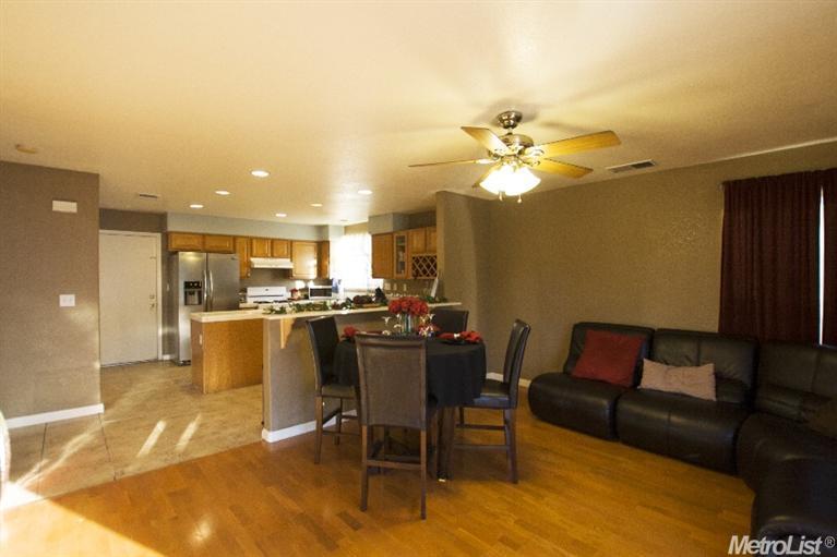 4317 Hazelnut Dr, Modesto, CA 95356 photo 4