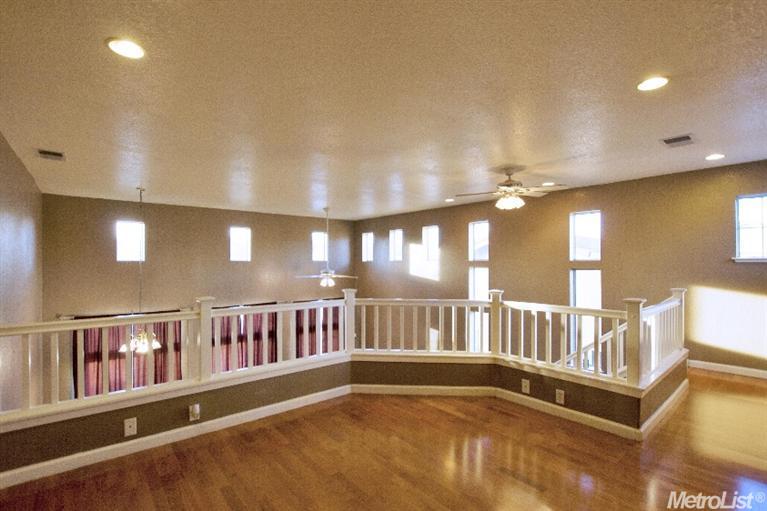 4317 Hazelnut Dr, Modesto, CA 95356 photo 1