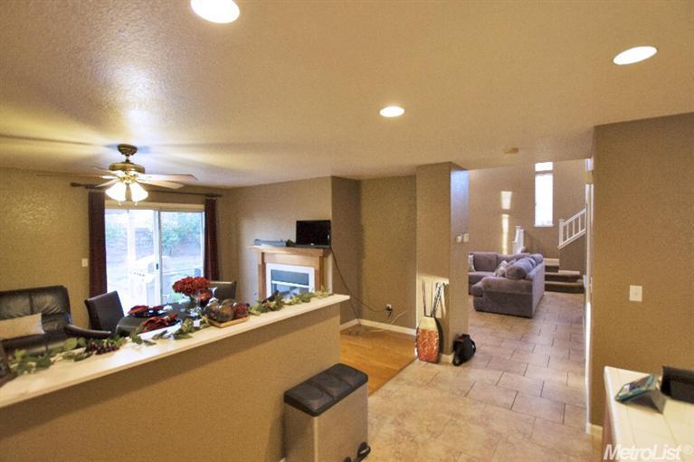 4317 Hazelnut Dr, Modesto, CA 95356 photo 3