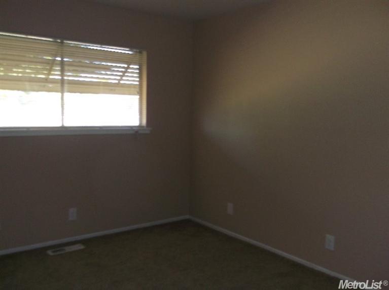 14619 Ward Ave, Patterson, CA 95363 photo 10