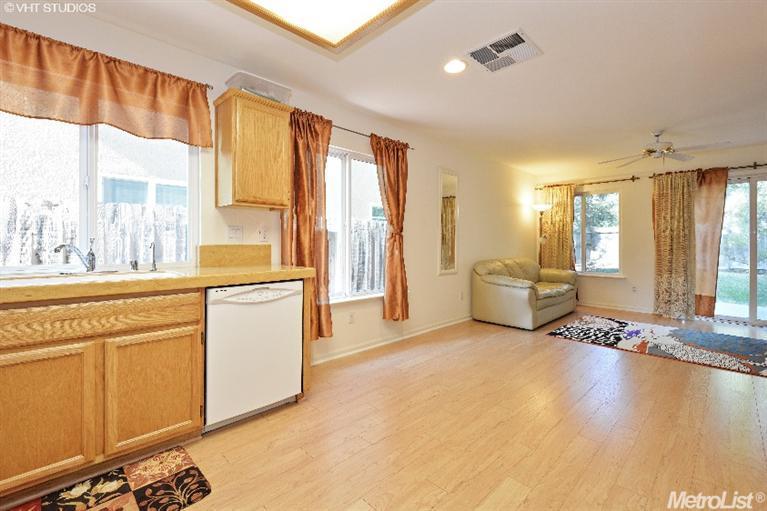 1409 Santander Ct, Davis, CA 95618 photo 8