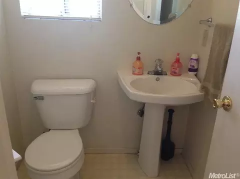 2101 Liselle Ln, Modesto, CA 95358 photo 11