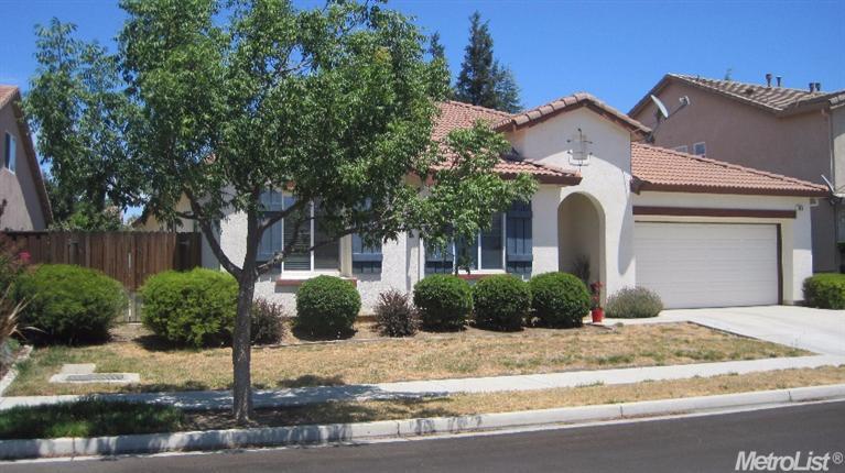 1425 Marigold Dr, Patterson, CA 95363 photo 1