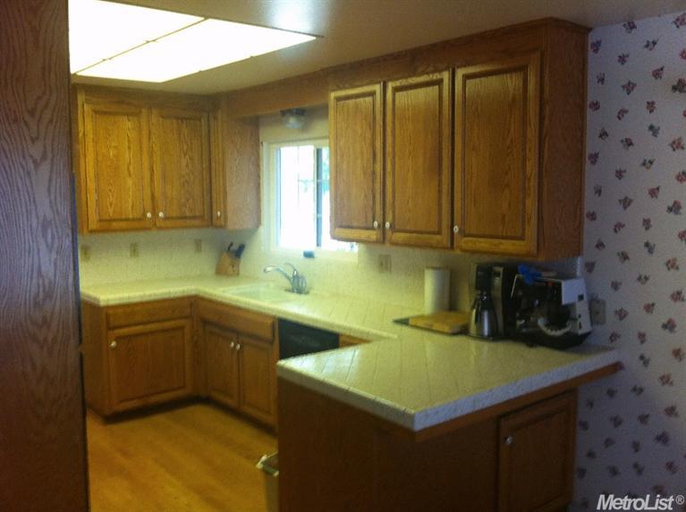 3305 Mark Allen Dr, Modesto, CA 95350 photo 5