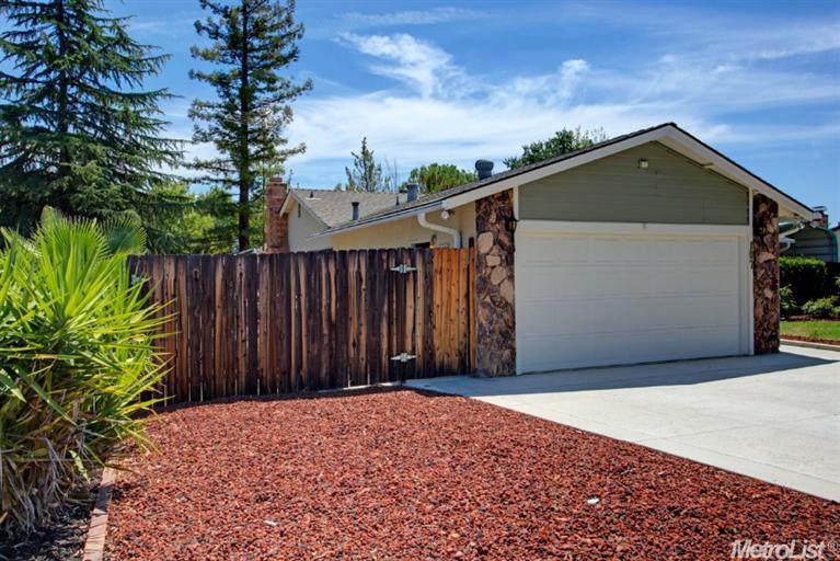 107 Perraud Dr, Folsom, CA 95630 photo 8