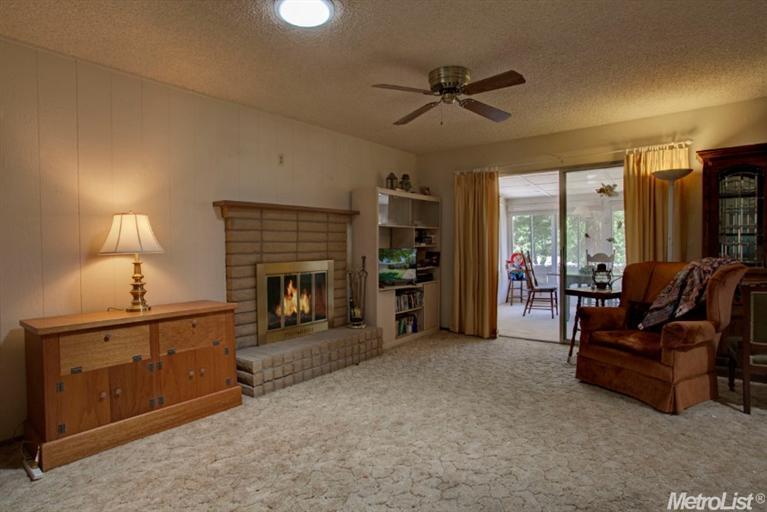 107 Perraud Dr, Folsom, CA 95630 photo 15