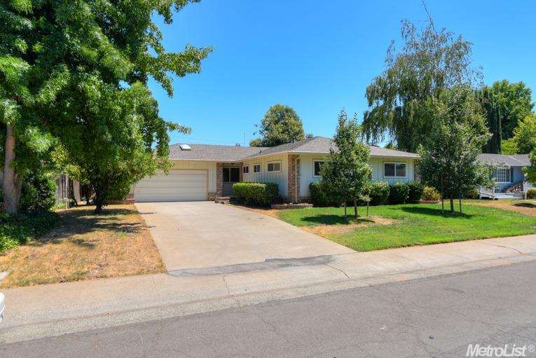 1316 Gary Way, Carmichael, CA 95608 photo 2