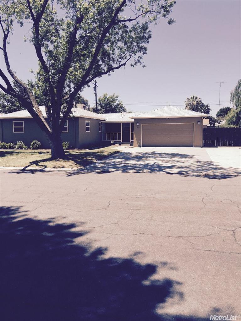 1529 Brannon Ave, Modesto, CA 95350 photo 1