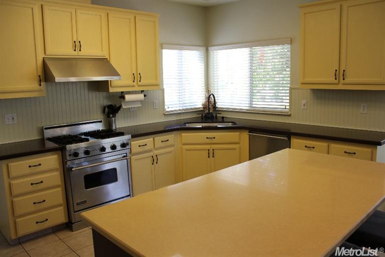 2805 Macbeth Ct, Modesto, CA 95355 photo 2