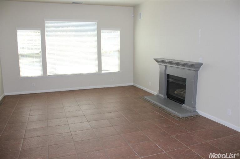 2805 Macbeth Ct, Modesto, CA 95355 photo 6