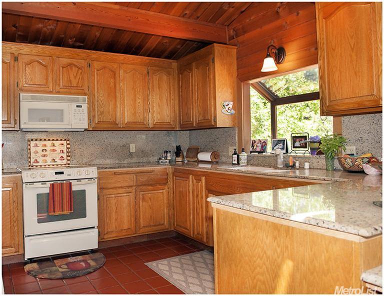 1050 Madrone Ln, Placerville, CA 95667 photo 5
